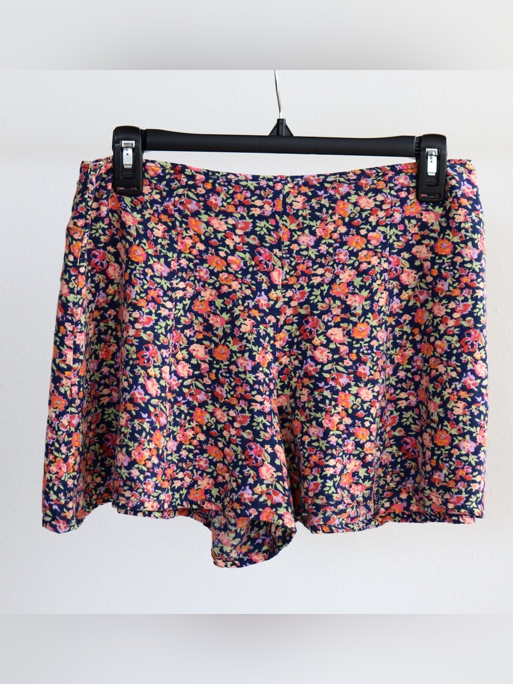 Urban Outfitters - Floral Navy and Pink Flowy Shorts Kimchi Blue  Women’s Size 2